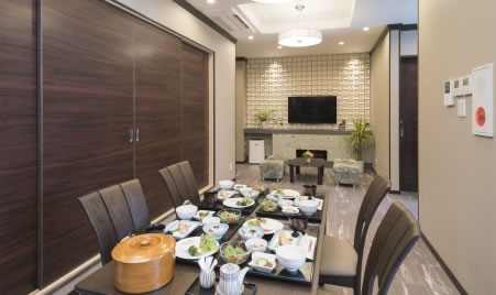 日典ラサ 華弥堂 あかぎ(日典ラサ赤城野併設)