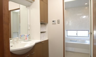 日典ラサ 華弥堂 あかぎ（日典ラサ赤城野併設）