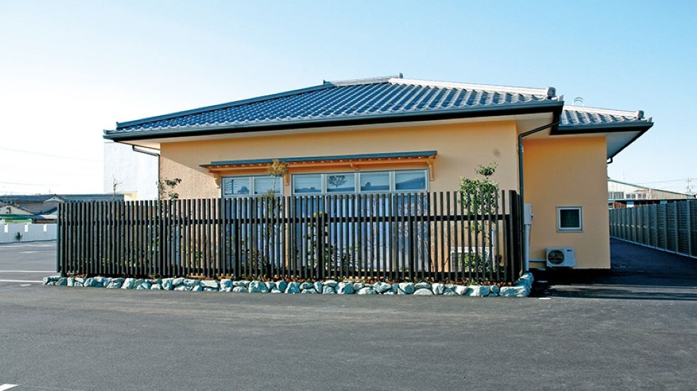 日典ラサ 華弥堂 にった(日典ラサ宝泉併設)