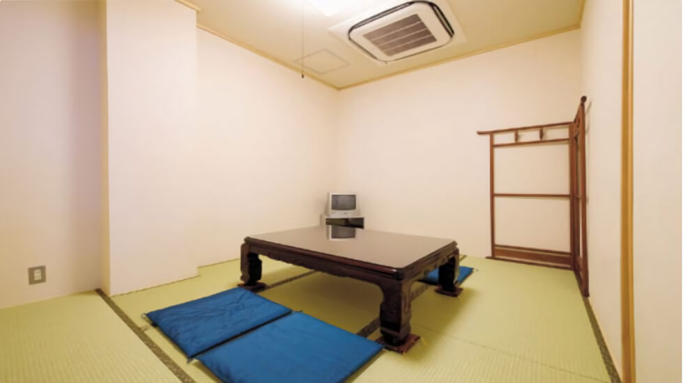 ナウエルホール川西