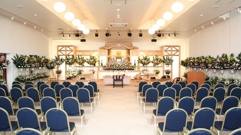 アク・サン余目