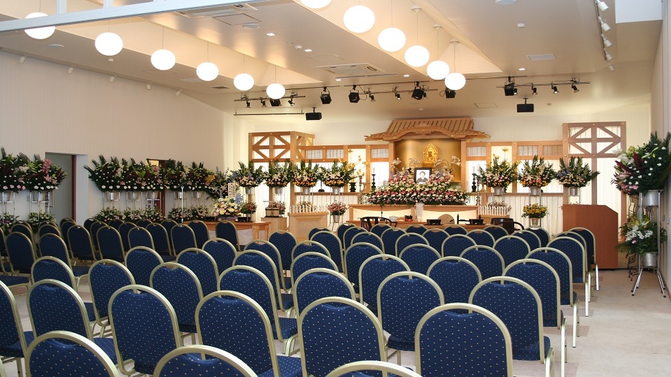 アク・サン余目