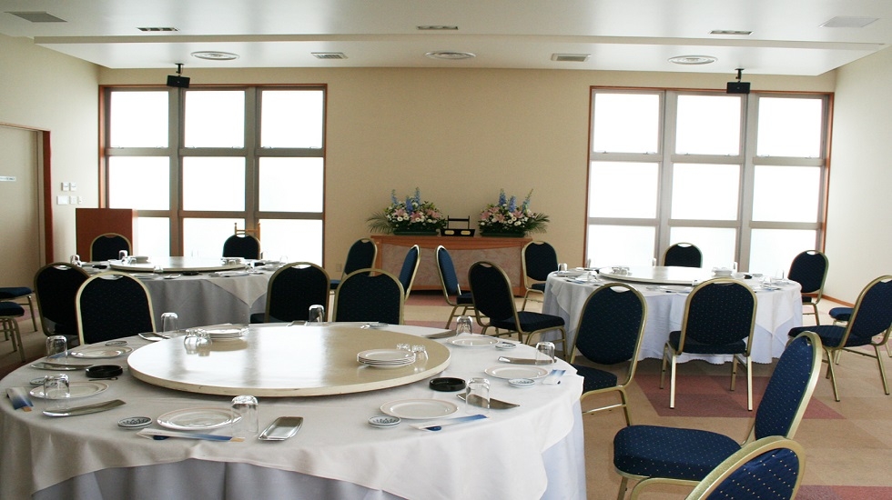 アク・サン余目