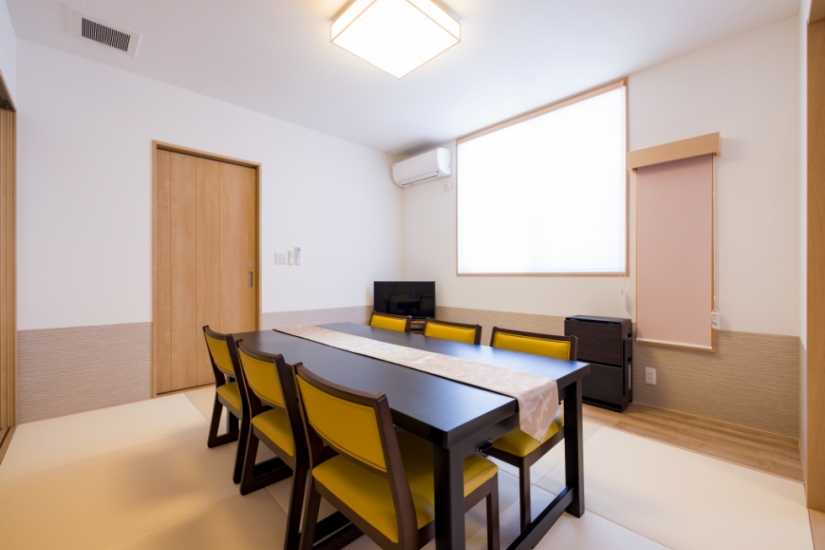 家族葬のタクセル 高柳