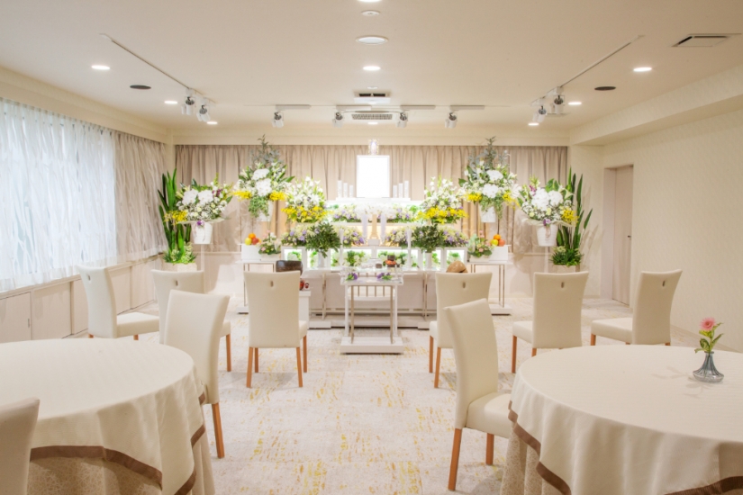 サン・ライフ 伊勢原駅南口ファミリーホール