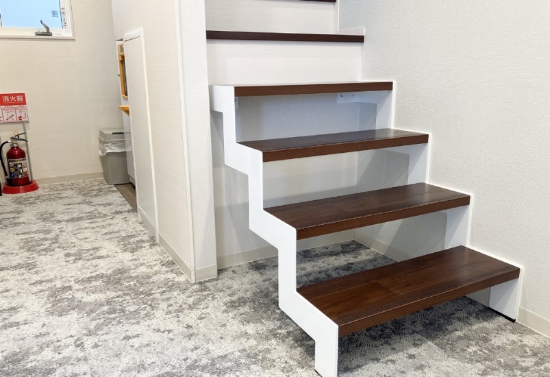 家族葬の広仏 段原