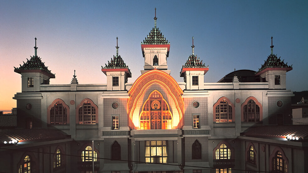 本願寺神戸別院・モダン寺
