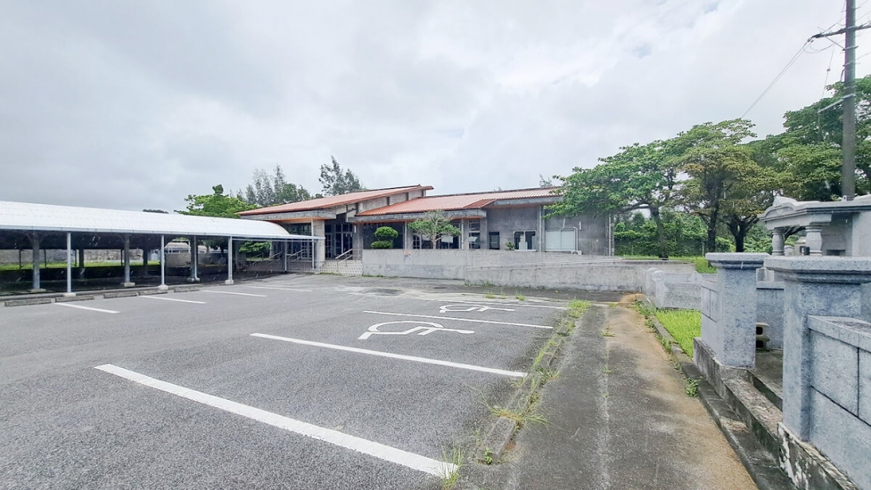 嘉手納町葬斎場