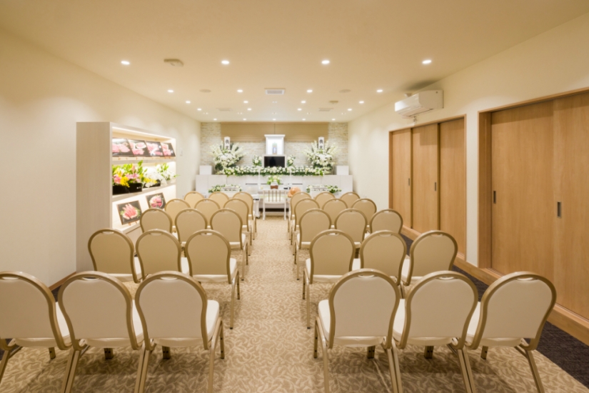 家族葬のタクセル 沓谷