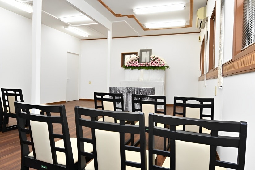 家族葬式場ともしび