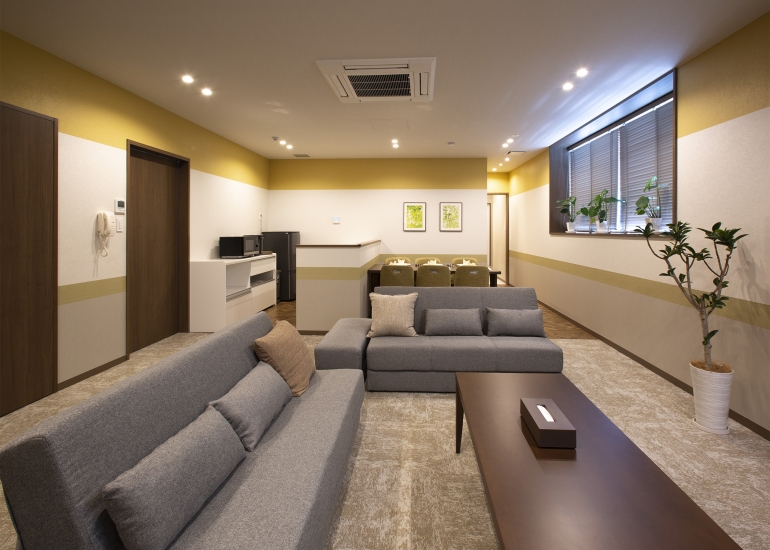 玉泉院 高城会館