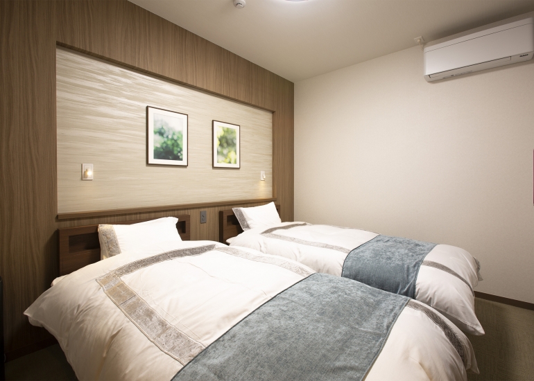 玉泉院 高城会館