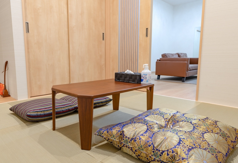 小さな森の家 石岡若松