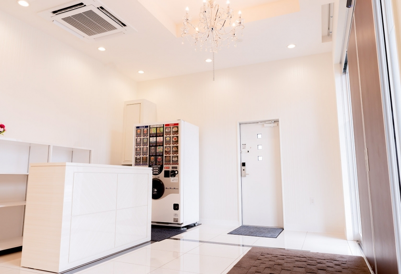 小さな森の家 石岡若松