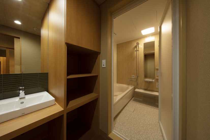 かずやコスメディア 家族葬ホール川登