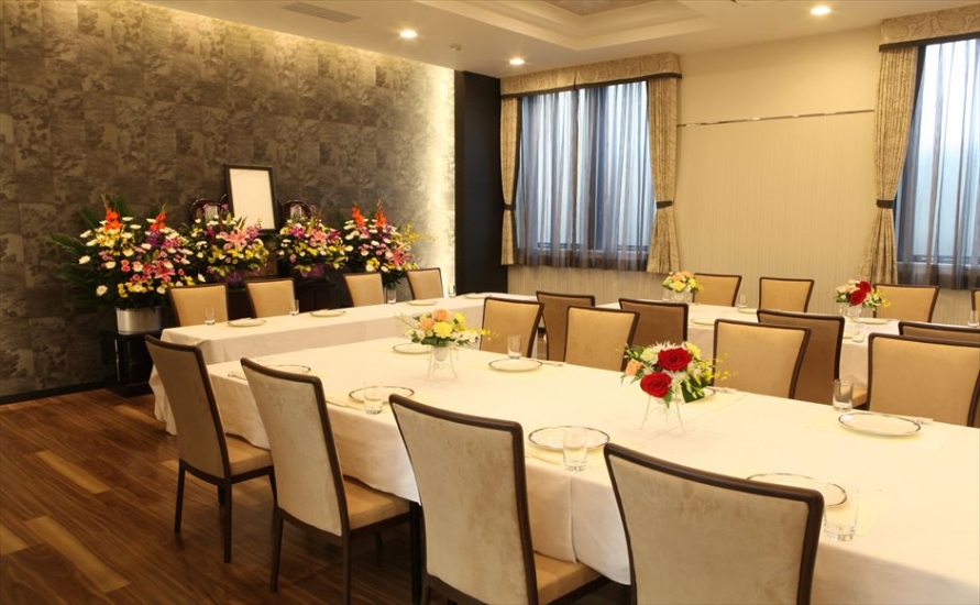 孝輝殿長安殿　八日町会館(旧江刺長安殿）