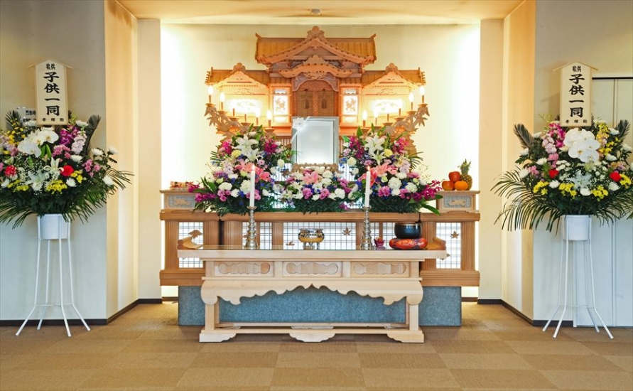 孝輝殿江刺桜木会館