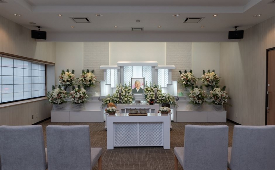 家族葬のファミラル絹の台