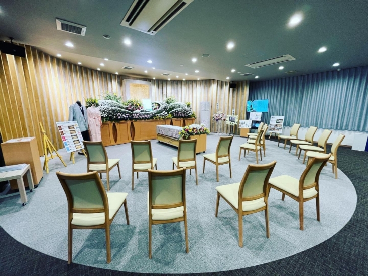 ファミリホール四季 花安本館