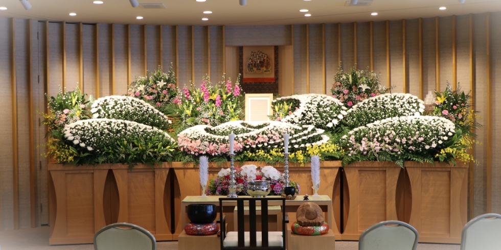 ファミリホール四季　花安本館