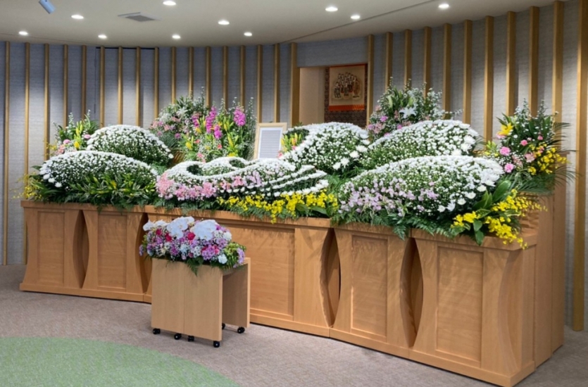 ファミリホール四季 花安本館