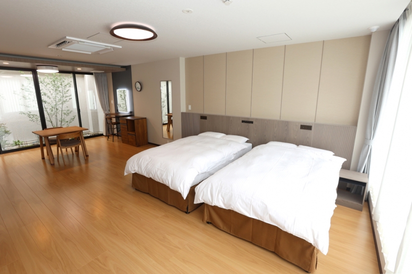 ワンランク上の家族葬ホール 木太町 公益会館 Voyage