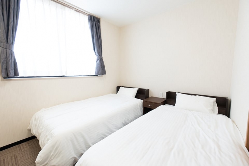 メモリードホール早岐駅前