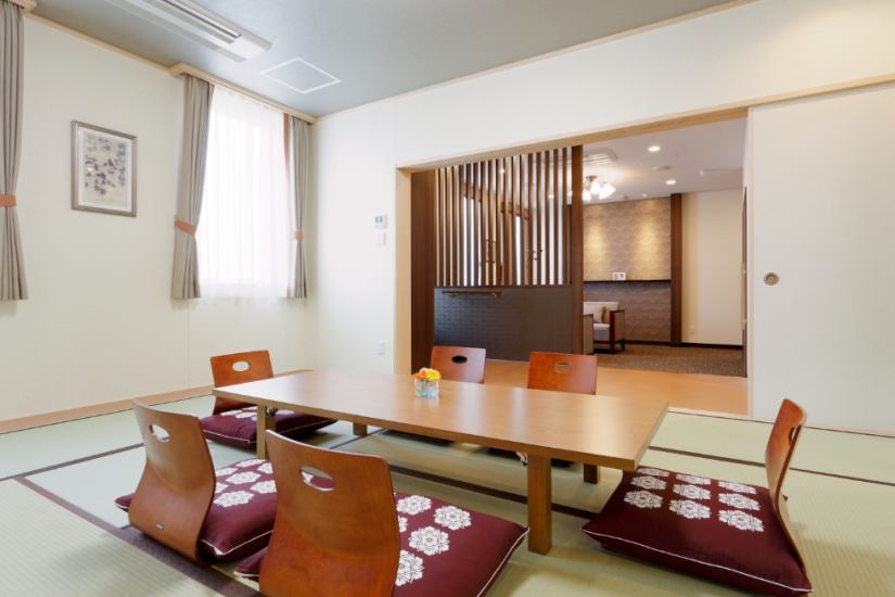 さがみ典礼 越谷駅前葬斎センター