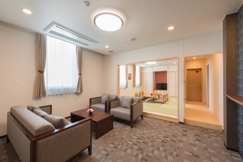 籠原駅前葬斎センター