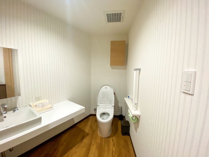 岸貝てらすホール