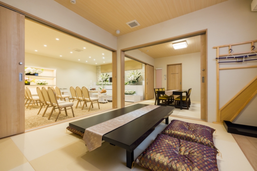 家族葬のタクセル 新伝馬