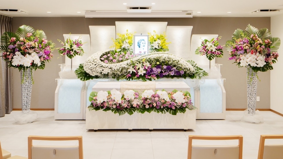 自由な家族葬 千の風 姪浜ホール