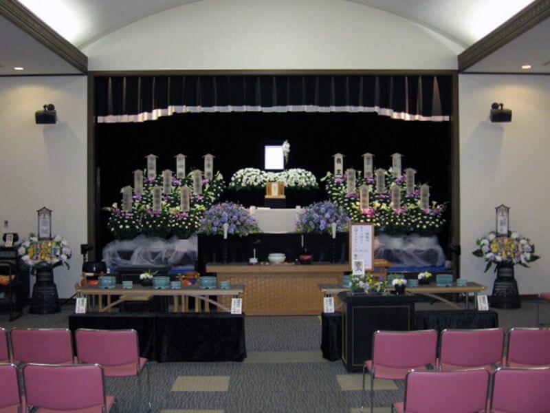 メモリアルホール菊泉
