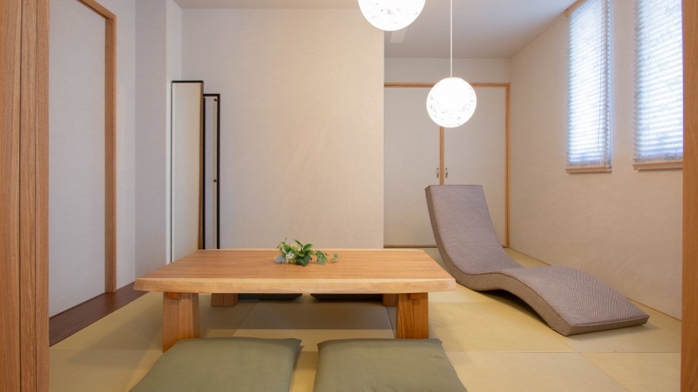 玉泉院家族葬邸宅中島