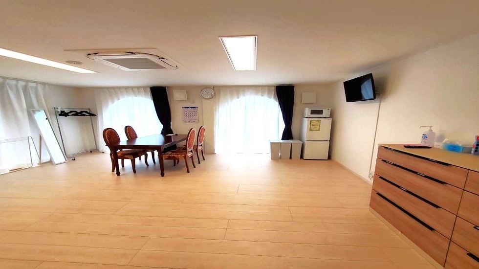 ファミリーホール荒江