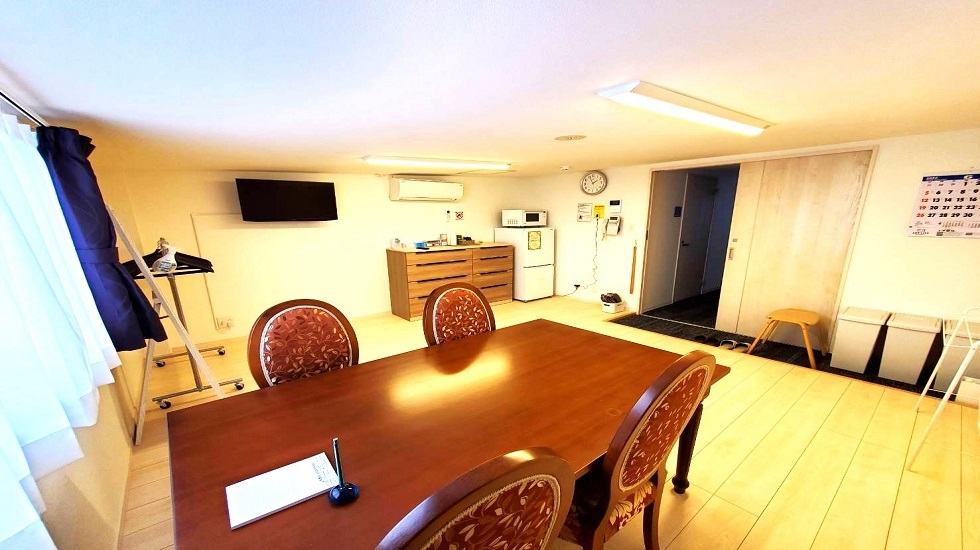 ファミリーホール荒江