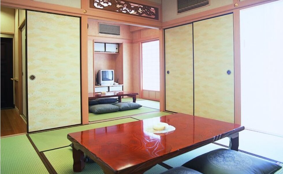 上尾メモリードホール