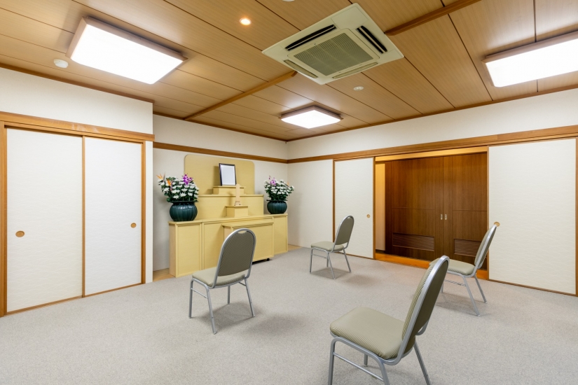 ライフケア 八幡会堂