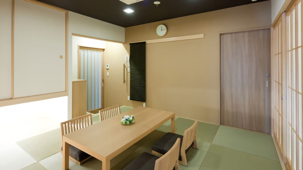 イズモホール豊橋