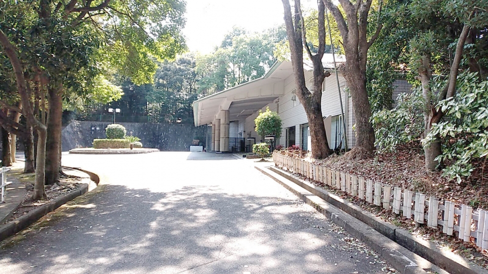 寝屋川市立寝屋川斎場