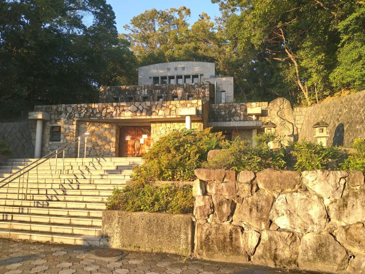 西宮市 満地谷火葬場