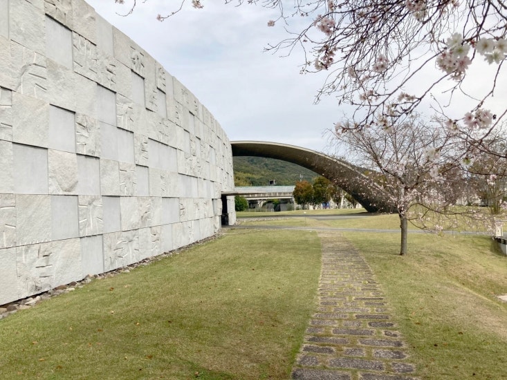 揖龍火葬場 筑紫の丘斎場