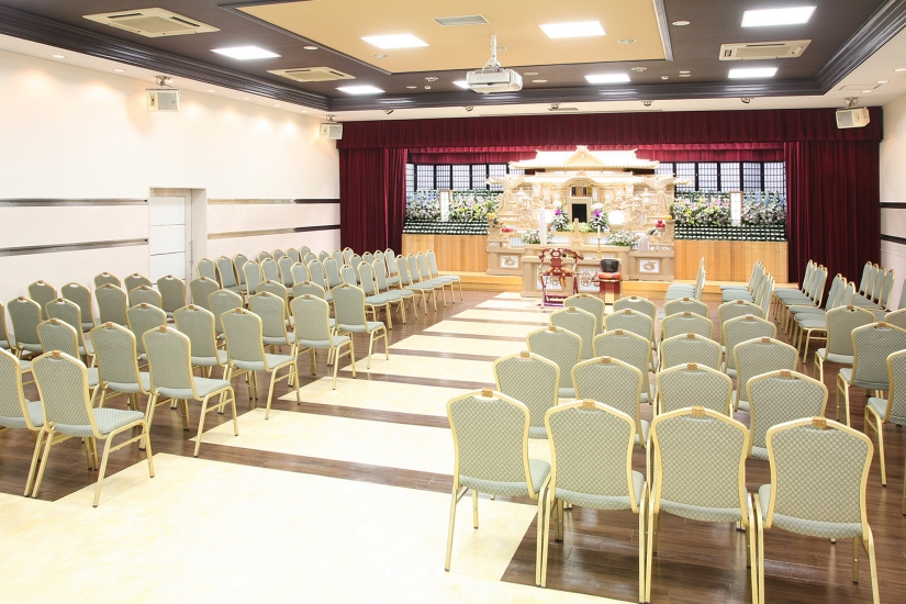 平安会館 中川斎場