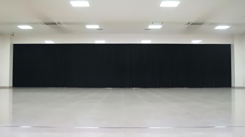 つなぐホール上野