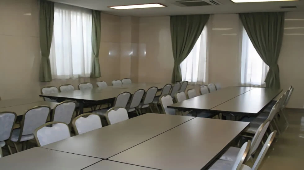 つなぐホール上野