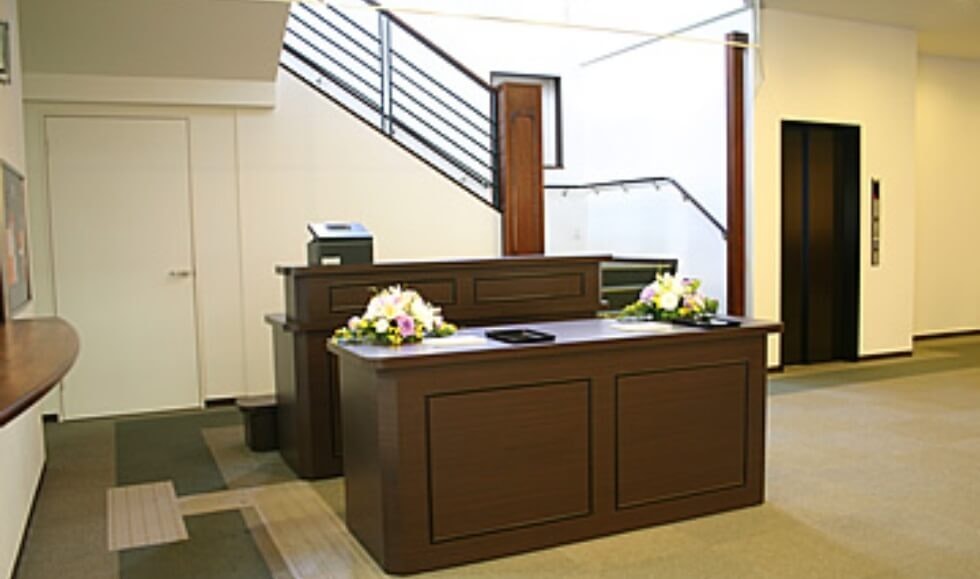 若葉駅西口ホール