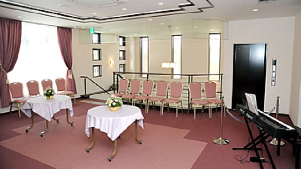 若葉駅西口ホール