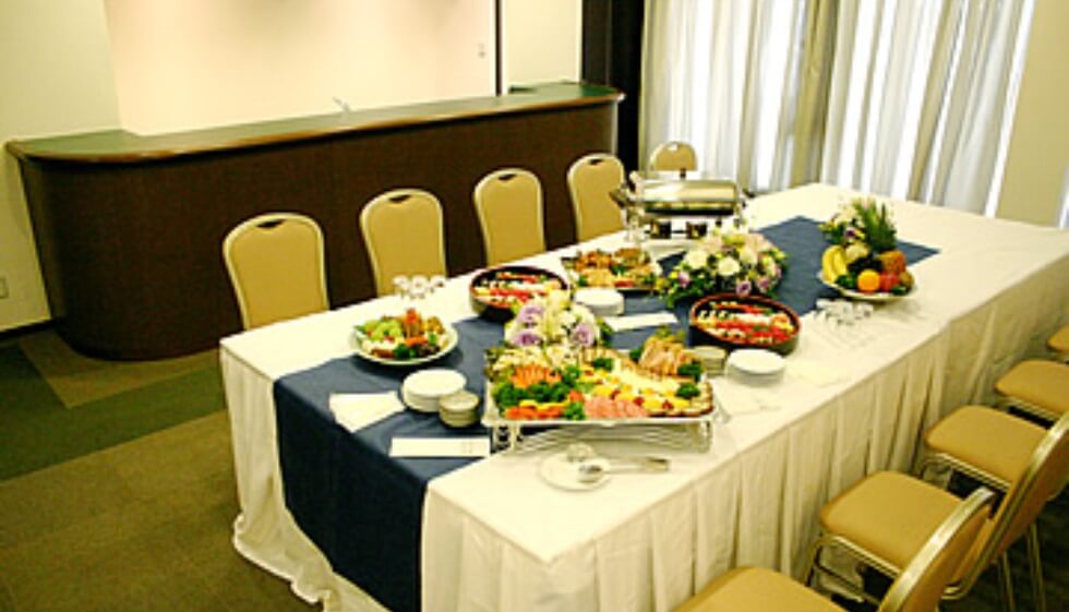 若葉駅西口ホール