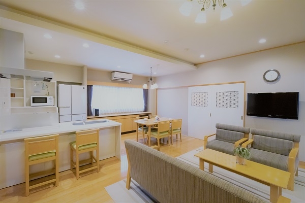 シティ・ホール阿賀