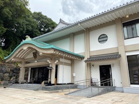 八事山興正寺 普照殿